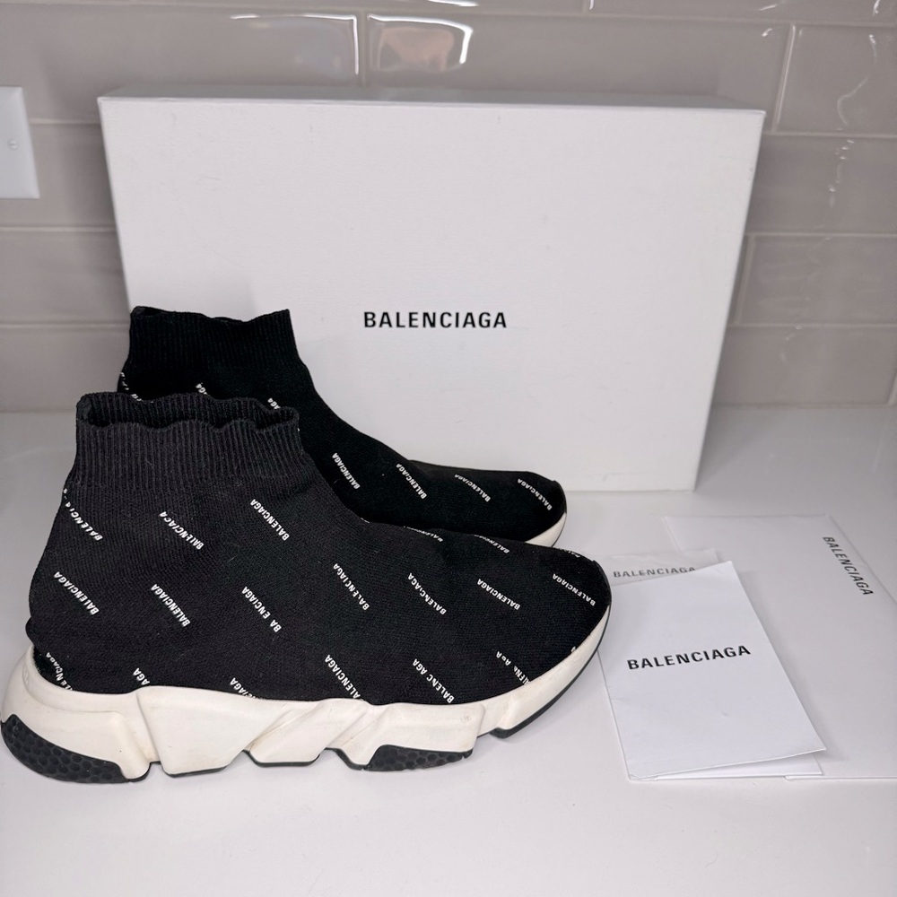 Balenciaga Allover Logo Speed Sneakers - Picture 2 of 8